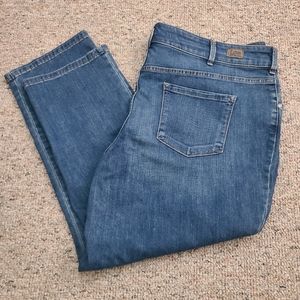 NWT Ladies Lee Relaxed Fit Straight Leg High Rise Jeans 24W Petite